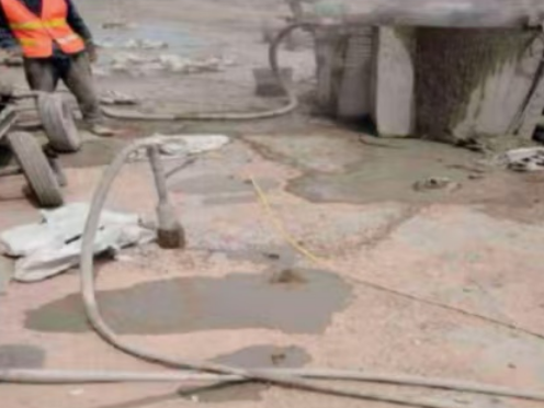 滁州水泥混凝土路面板底注浆技术 路面脱空注浆整治方案