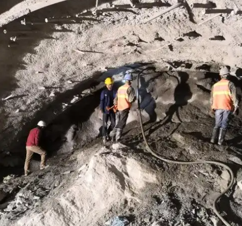 滁州拱顶带模注浆料的施工流程及注意事项